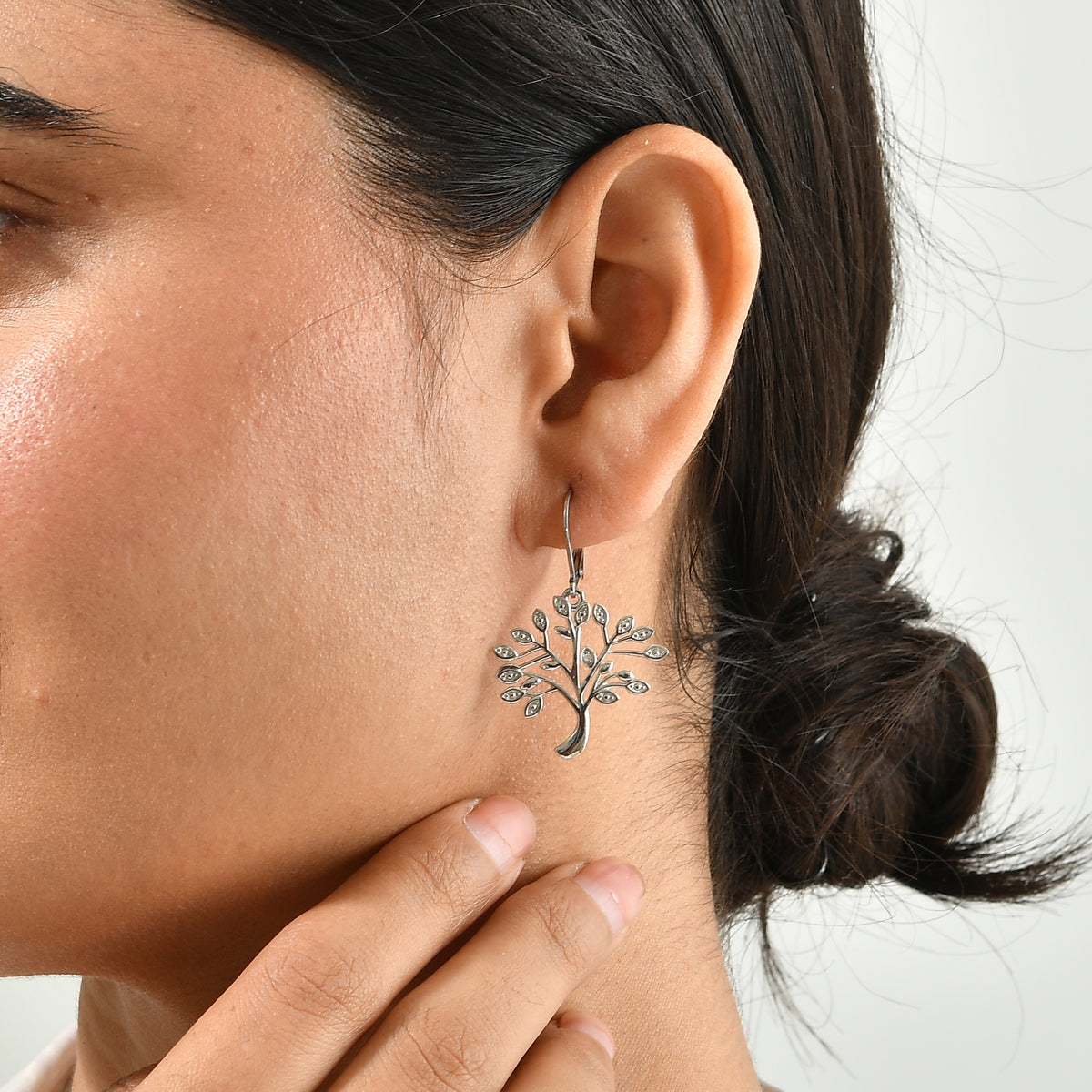 EverTrue - Natural White Diamond Living Creature Earring with Lever Back in Yellow Gold Tone 8764015 2