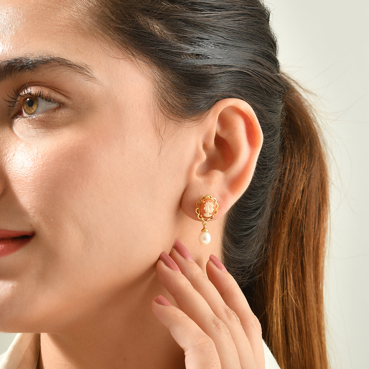 D'Joy - Cameo &amp; Fresh Water Pearl Dangling Earring with Push Back in Yellow Gold Plated Sterling Silver 7.15 Ct. 8768914 2