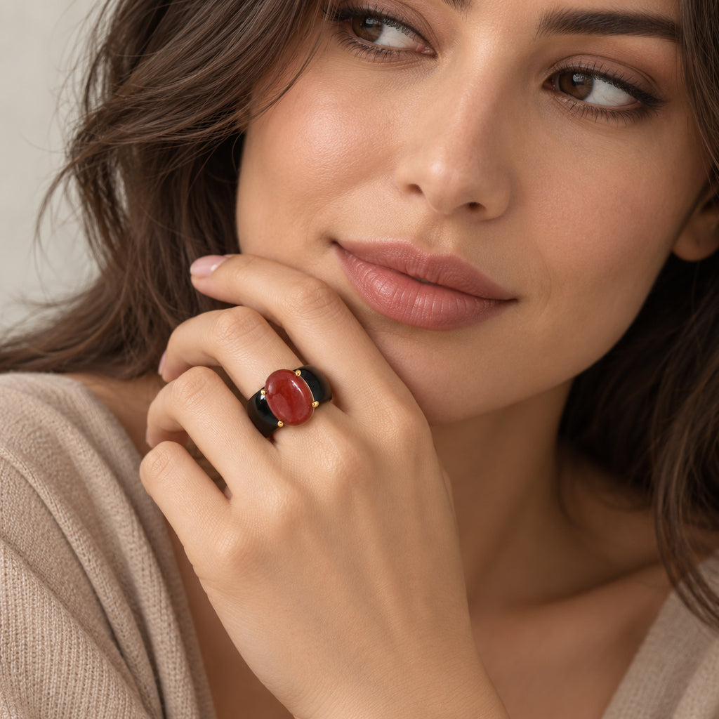 D'Joy - Dyed Red Jade & Dyed Black Jade Solitaire Ring in Yellow Gold Plated Sterling Silver 43.50 Ct._8770457_2