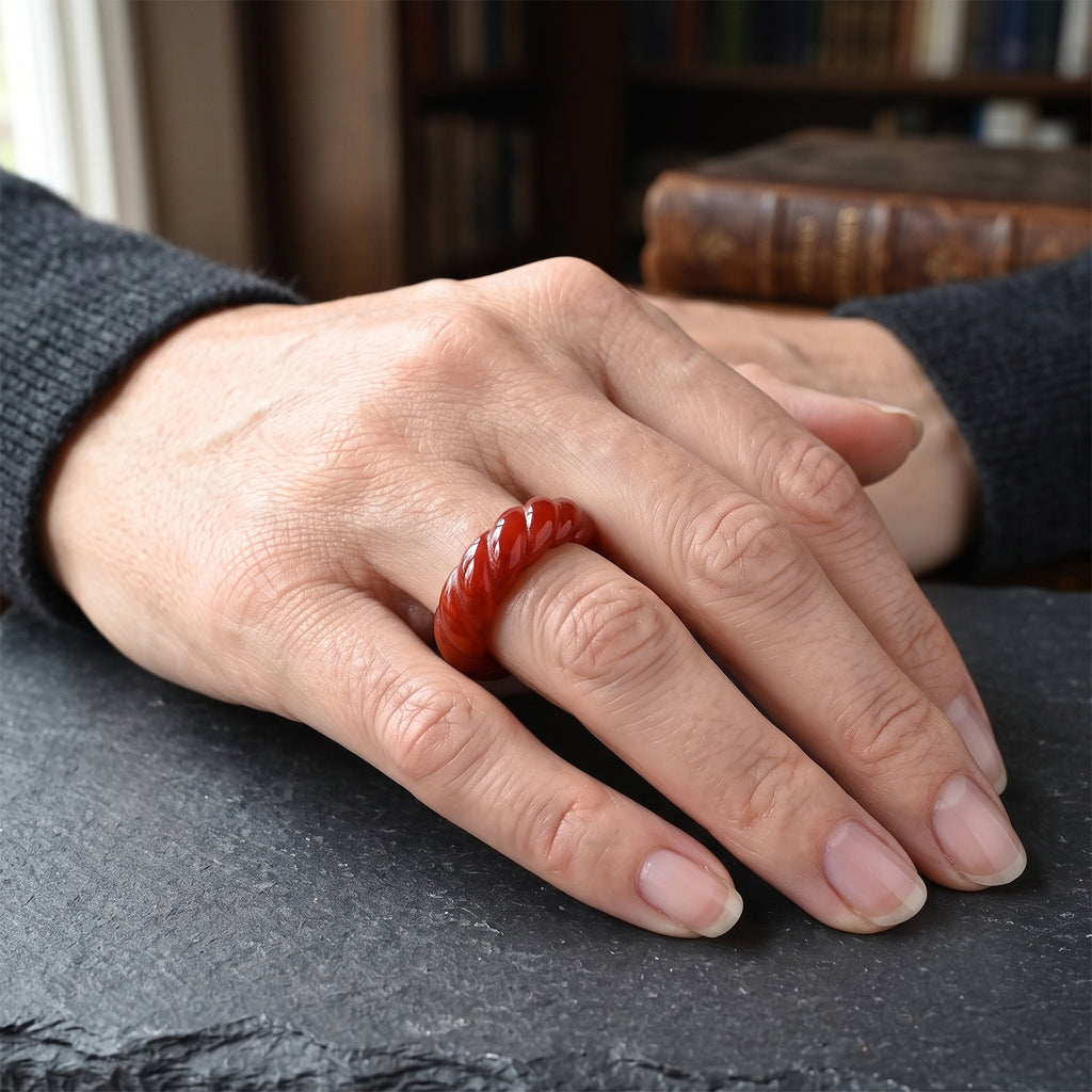 Red Jade Twisted Band Ring 30.00 Ct._8773889_1