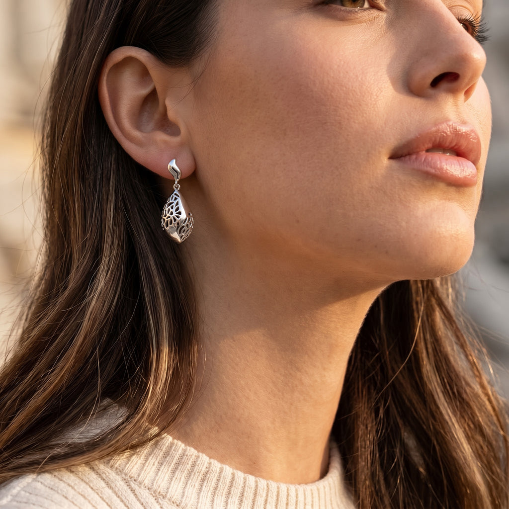 Fancy Earring Pure White Brass_8778372_2