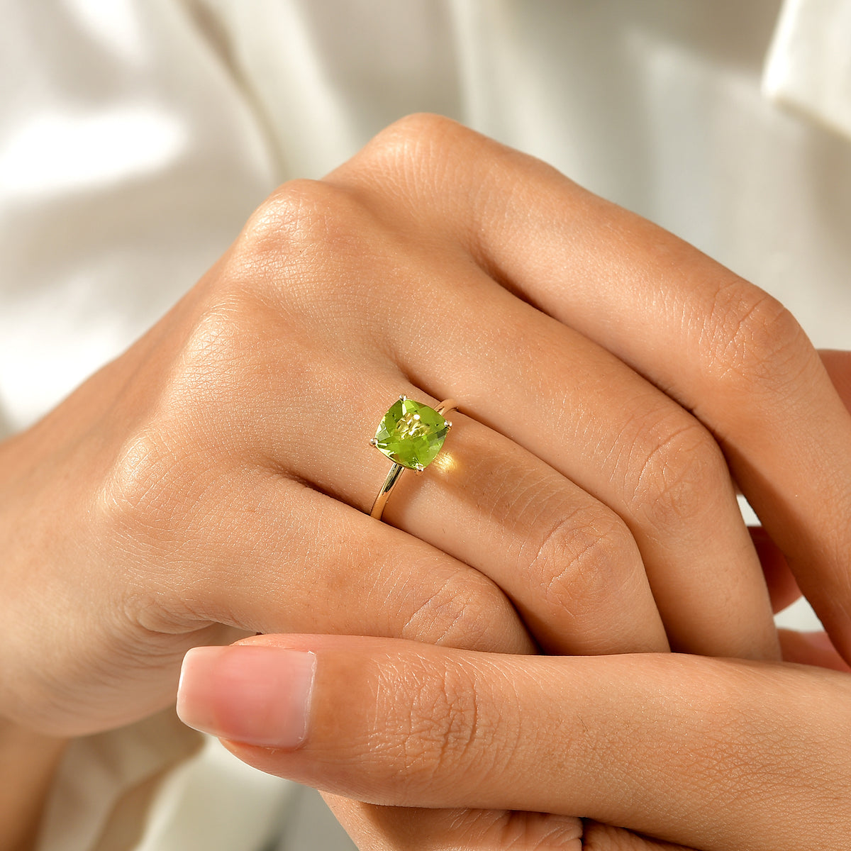 9K Yellow Gold AAA Peridot Solitaire Ring 2.30 Ct. 8779819 1