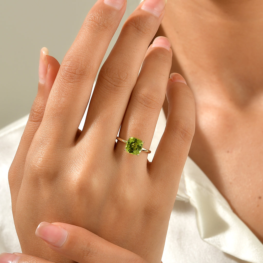 9K Yellow Gold AAA Peridot Solitaire Ring 2.30 Ct._8779819_2