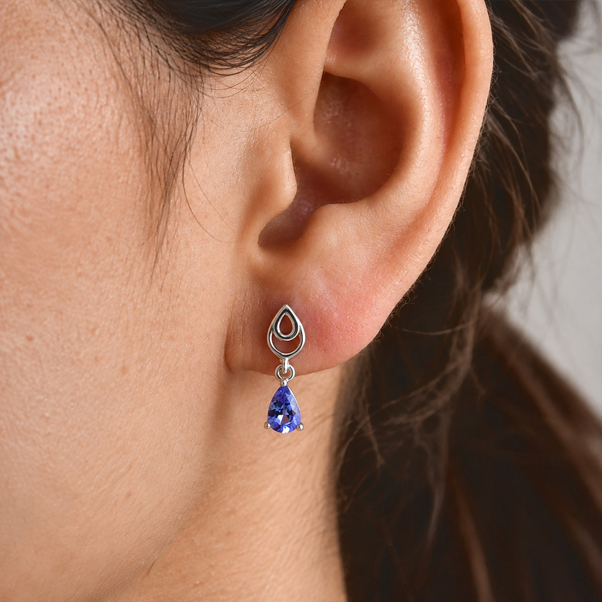 D'joy Tanzanite Dangling Earring in Platinum OverlaySterling Silver  0.778  Ct. 8811367 1