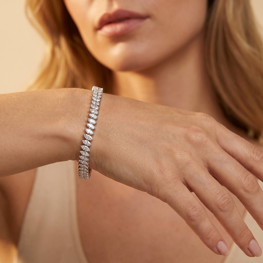Luxuriant Lab Grown Diamond Bracelet (Size - 7.5) in Rhodium OverlaySterling Silver, Silver Wt.11 Gms  4.970  Ct._8826271_2