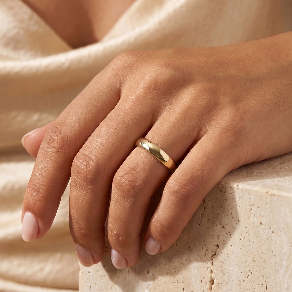 Black Friday Deal - 9K Yellow Comfort Fit 4mm Gold Band Ring_8828916_4
