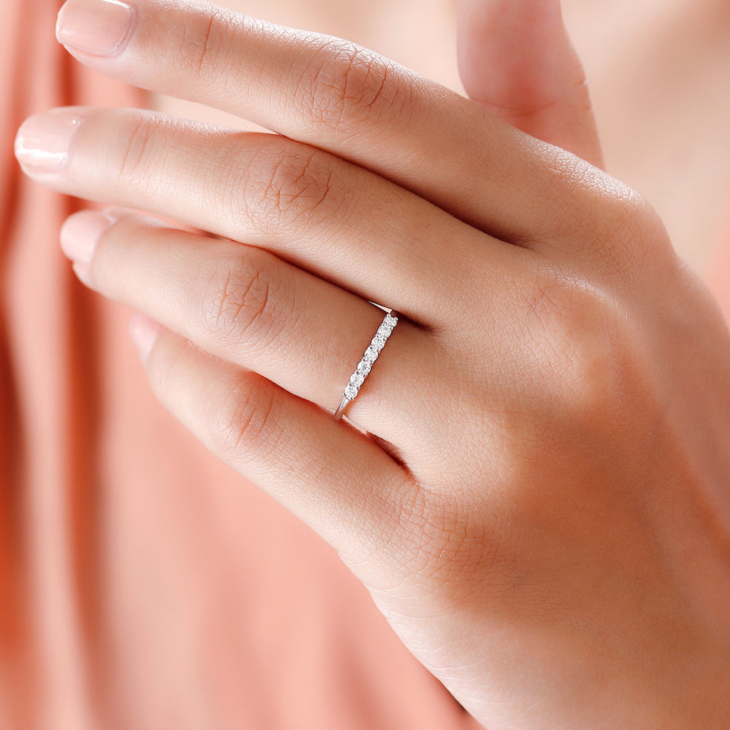 9K White Gold Moissanite 7 Stone Ring_8846858_2