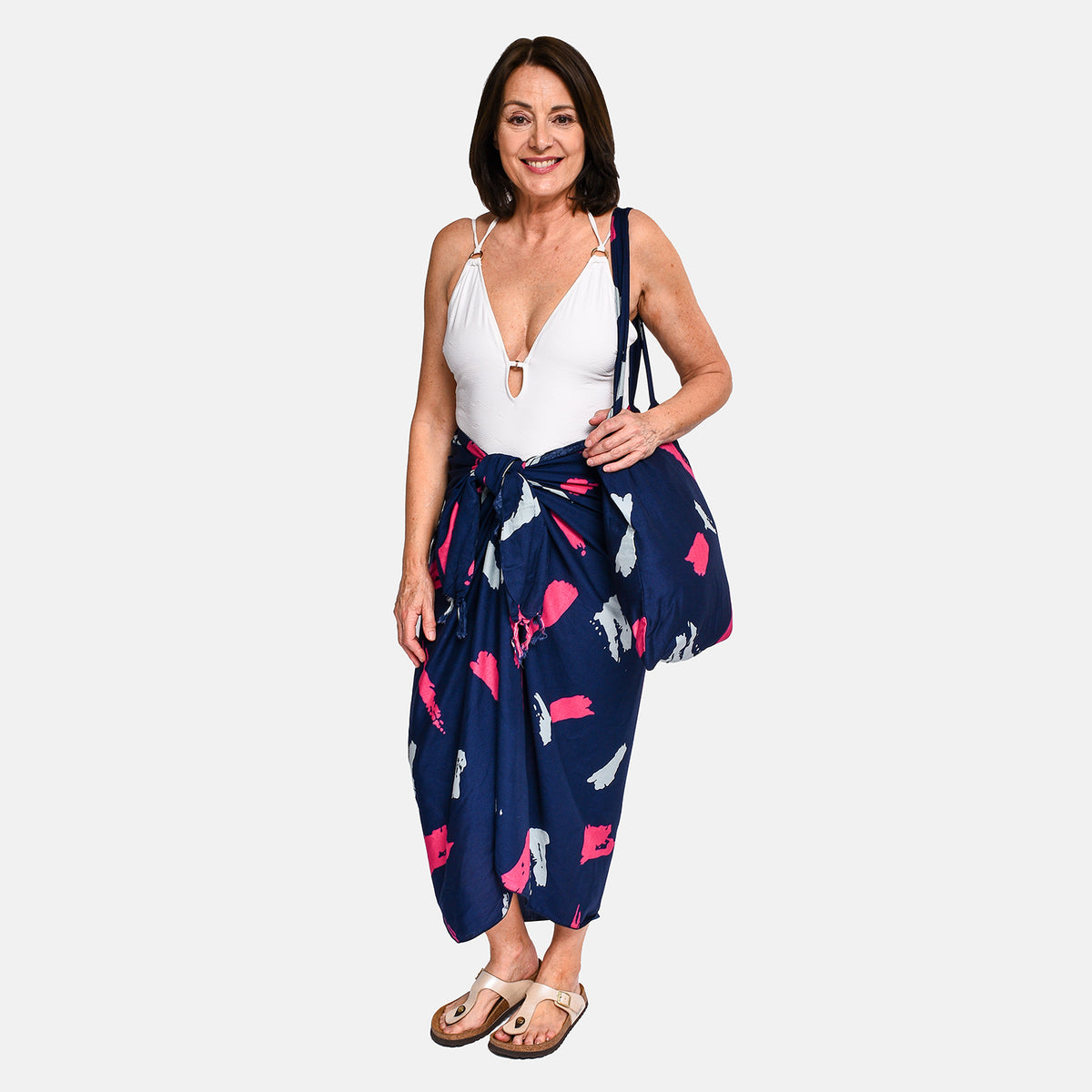 TAMSY 2-Piece Set of Abstract Pattern Sarong and Bag 8893092 0