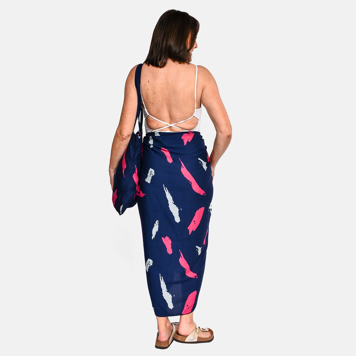 TAMSY 2-Piece Set of Abstract Pattern Sarong and Bag 8893092 2