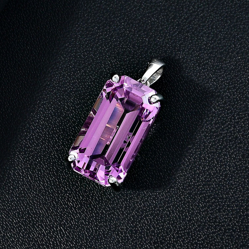 RHAPSODY - 950 Platinum AAAA Patroke Kunzite Solitaire Pendant 10.000 Ct, Platinum Wt. 3.60 Gms.