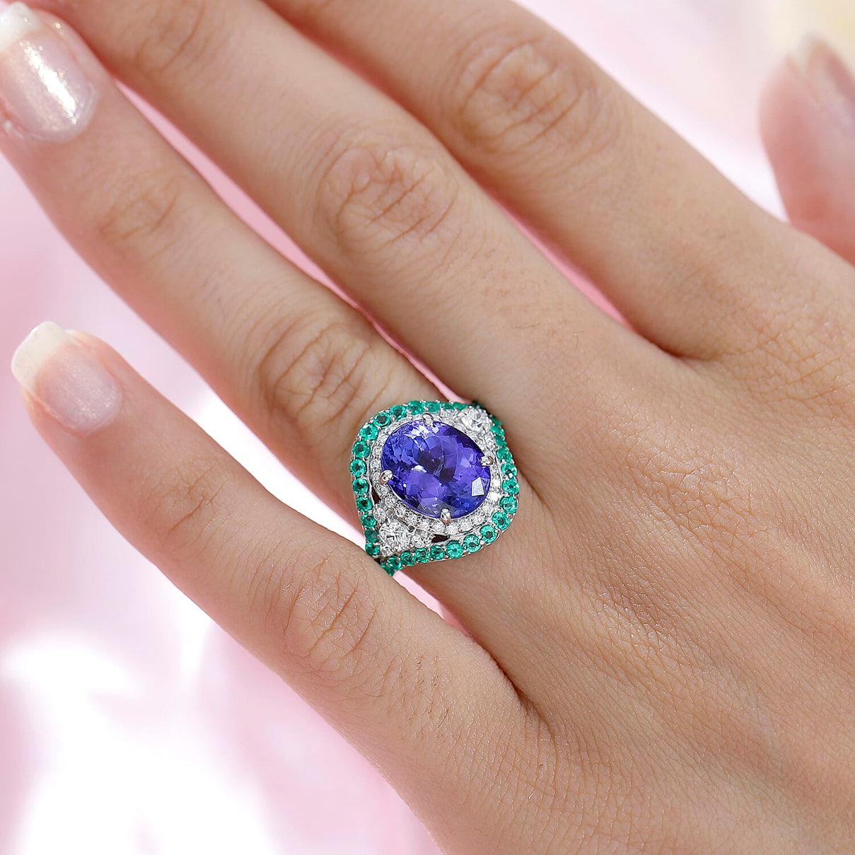 RHAPSODY 950 Platinum AAAA Tanzanite, Colombian Emerald, White Diamond (VS/E-F) Ring 5.00 ct. 7929839 3