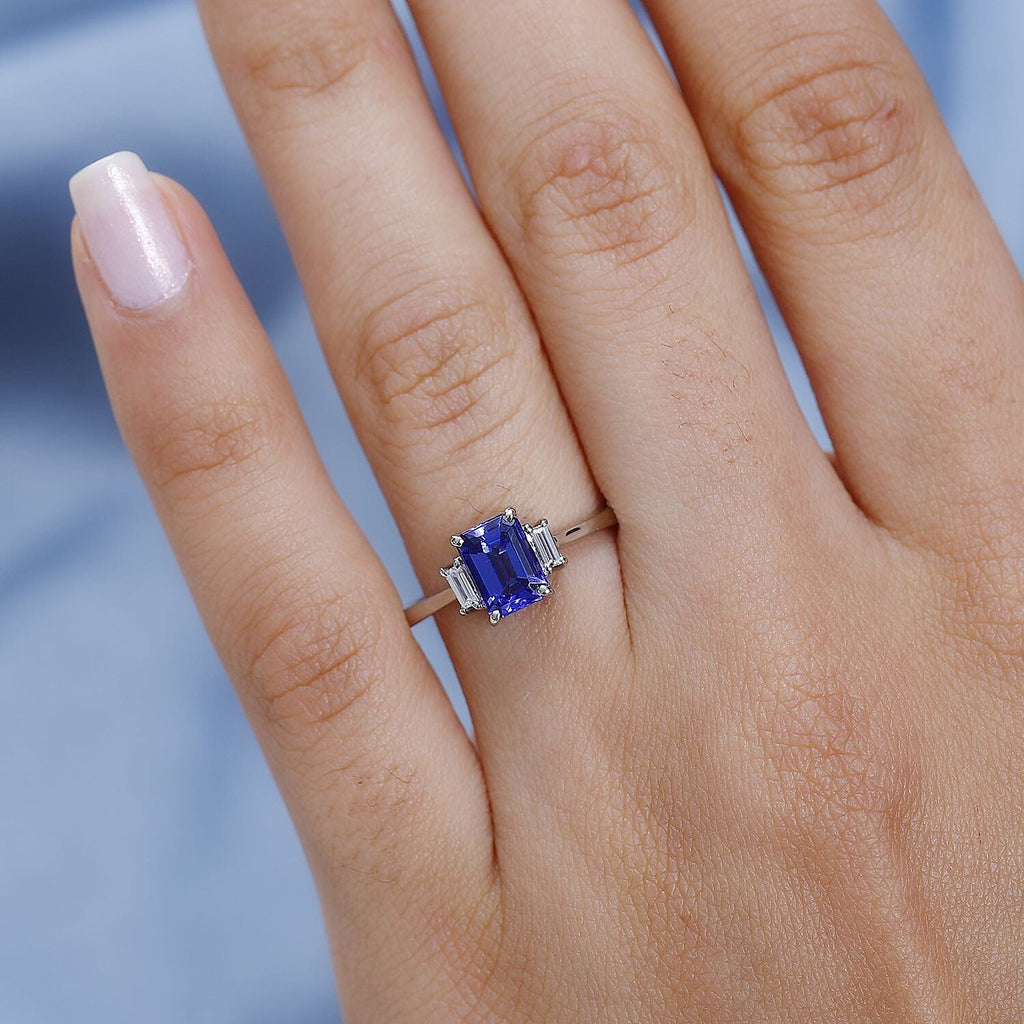 950 Platinum AAAA Tanzanite & Diamond (VS-E-F) Ring 1.31 Ct.
