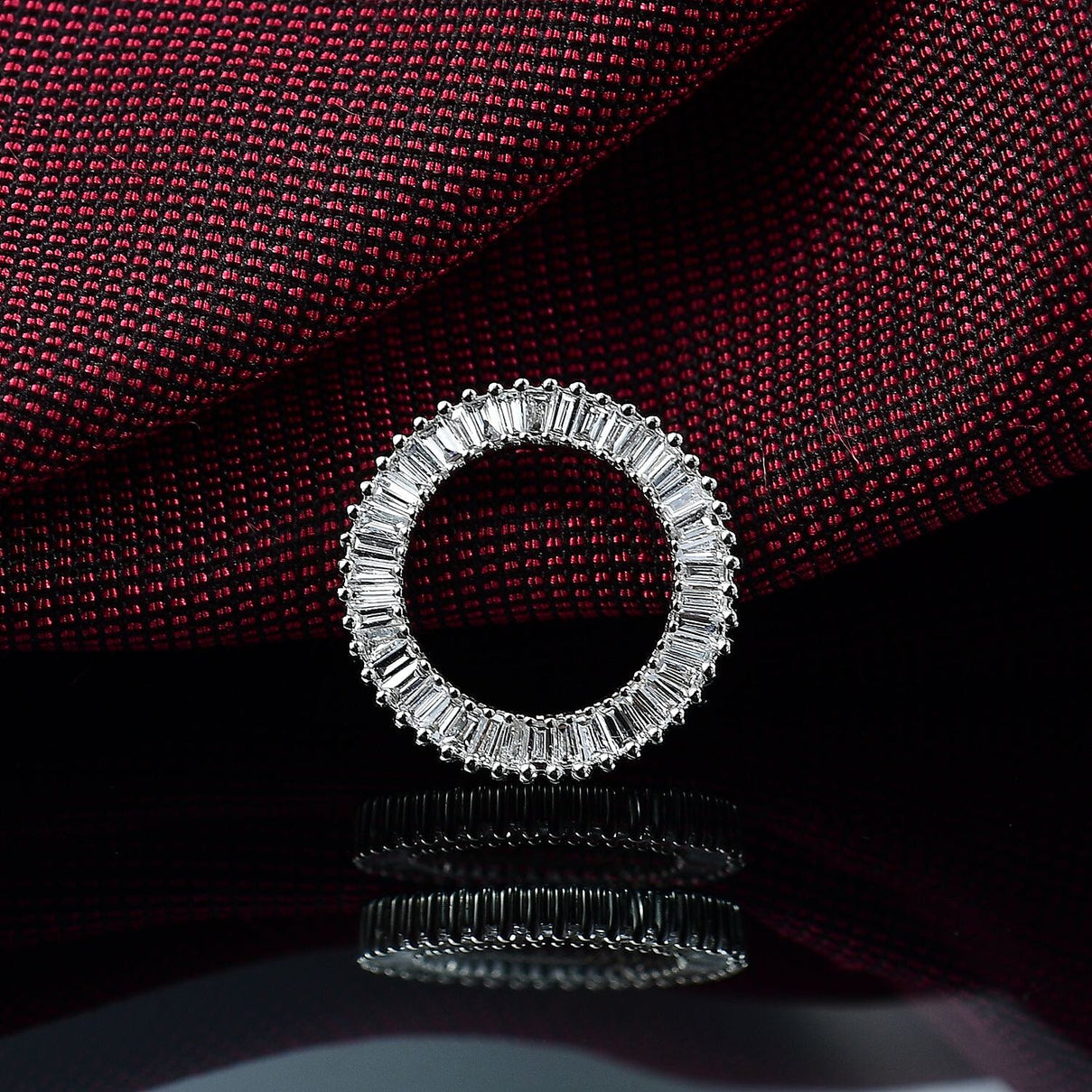 RHAPSODY 950 Platinum IGI Certified (VS-E-F) White Diamond Circle Pendant 8089634 2