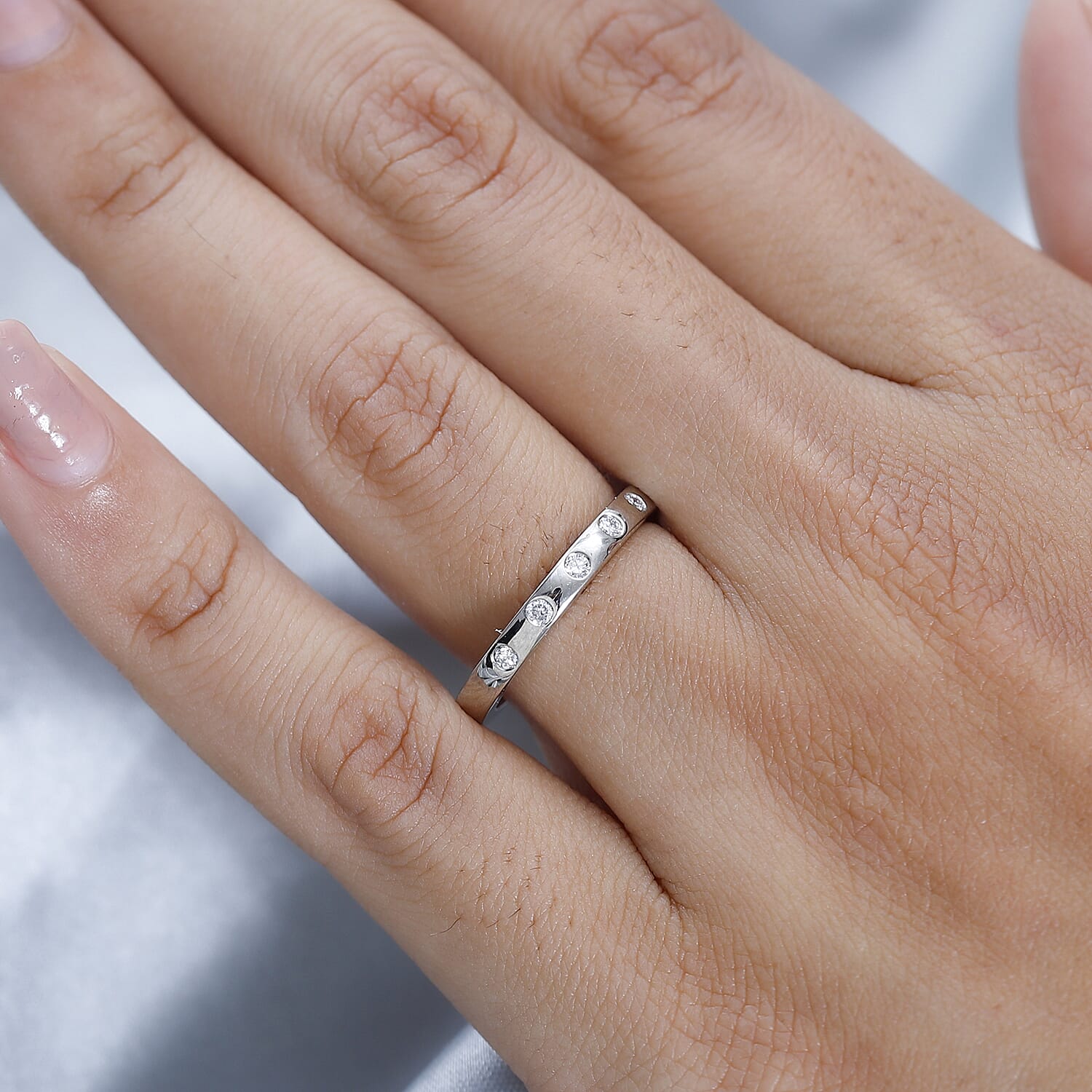 950 Platinum White Diamond Ring, Platinum Wt.4.80 Gms 8563187 2