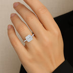 950 Platinum SI2 White Diamond SI2 Cluster Ring, Platinum Wt.4.72 Gms  0.471  Ct.