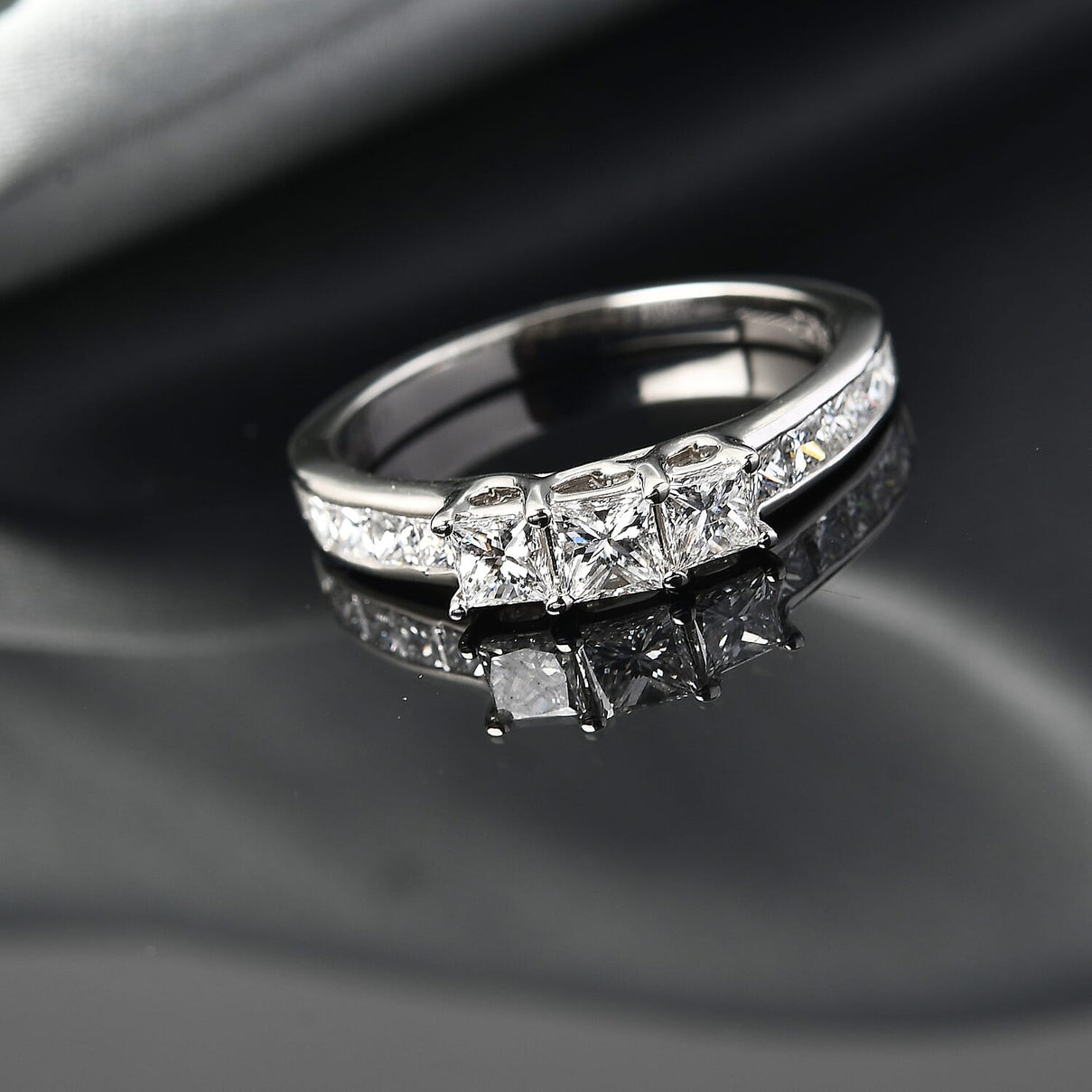 RHAPSODY 950 Platinum IGI Certified Diamond (VS-E-F) Ring 1.04 Ct. 7759261 1