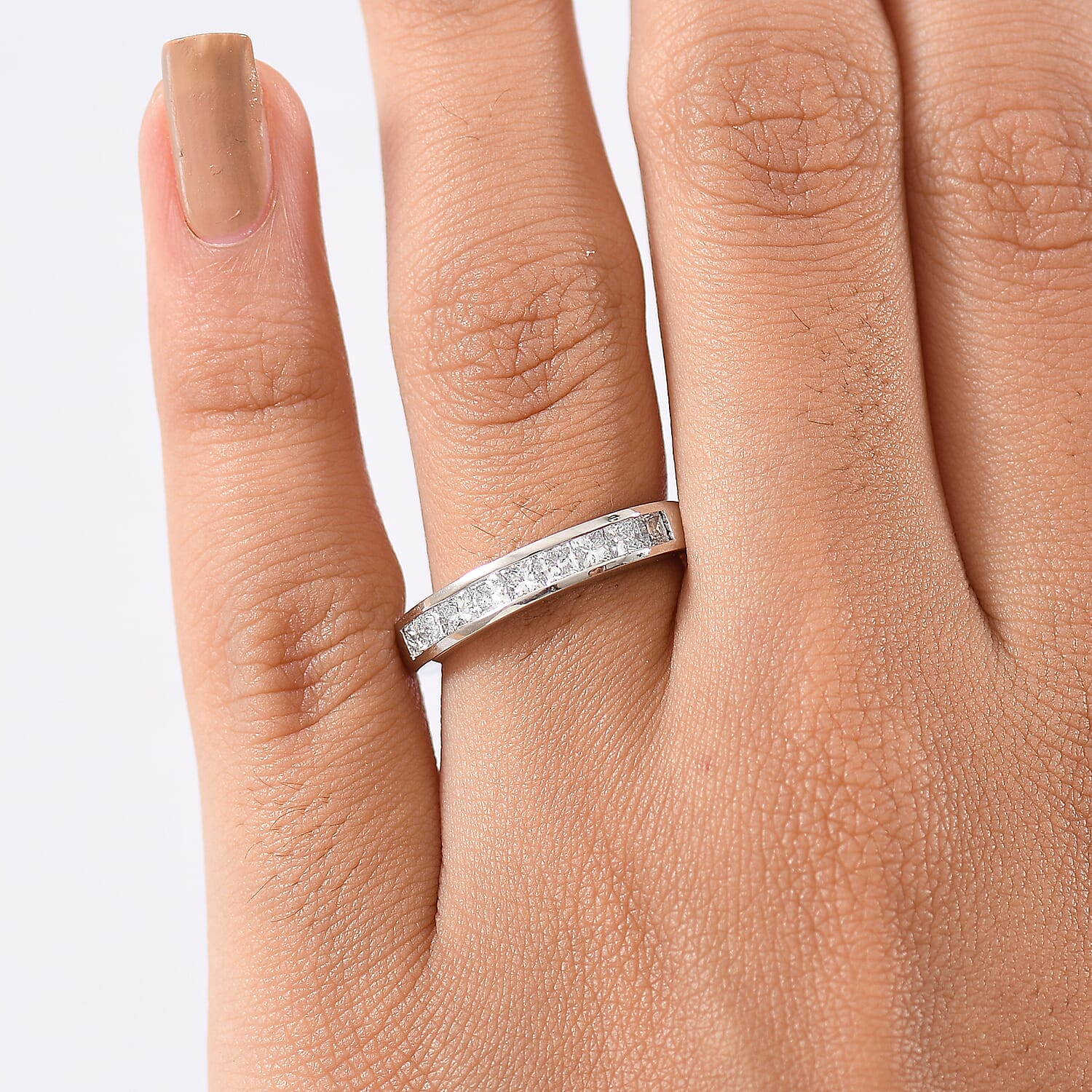 950 Platinum VS White Diamond EF, VS Ring, Platinum Wt.6.75 Gms  0.990  Ct. 8247795 2