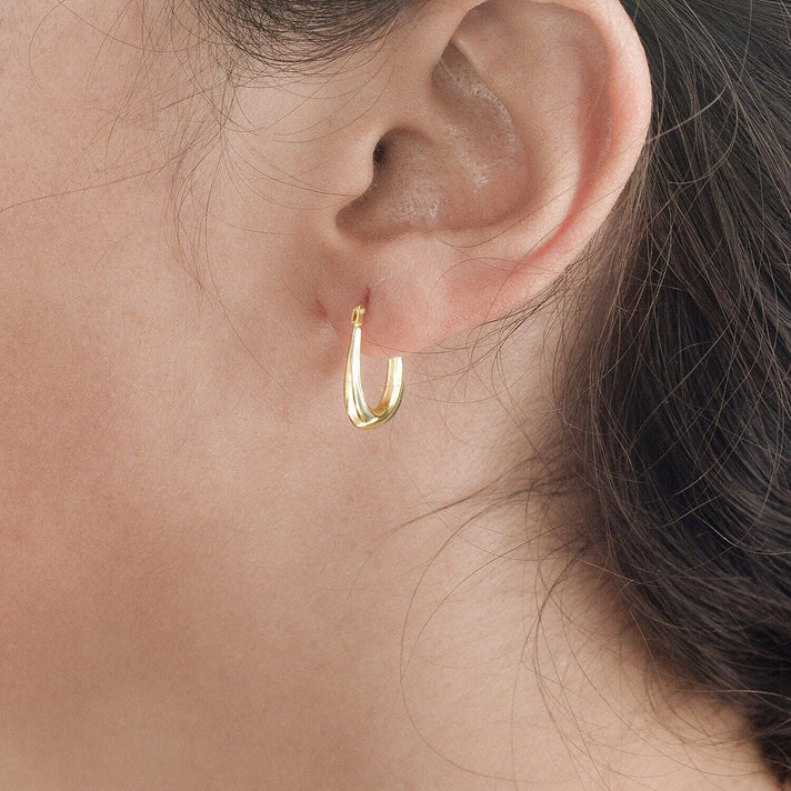 9K Two Colour Gold 14MM X 16MM Creole Earrings 0.49 grams 6092985 2