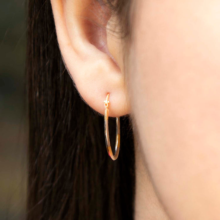 9K Two Colour Gold 14MM X 20MM Diamond Cut Oval Creole Earrings 0.44 grams 6092992 2