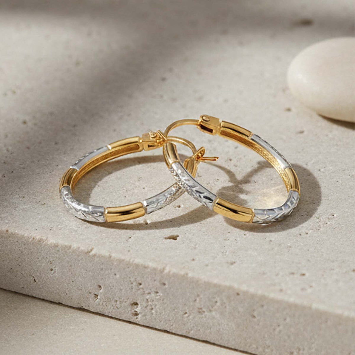 9K Two Colour Gold 14MM X 20MM Diamond Cut Oval Creole Earrings 0.44 grams 6092992 6