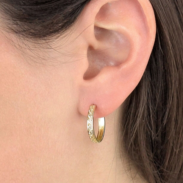 9K Two Colour Gold 18MM Diamond Cut Hoop Creole Hoop Earrings 1.2 grams 6092989 2