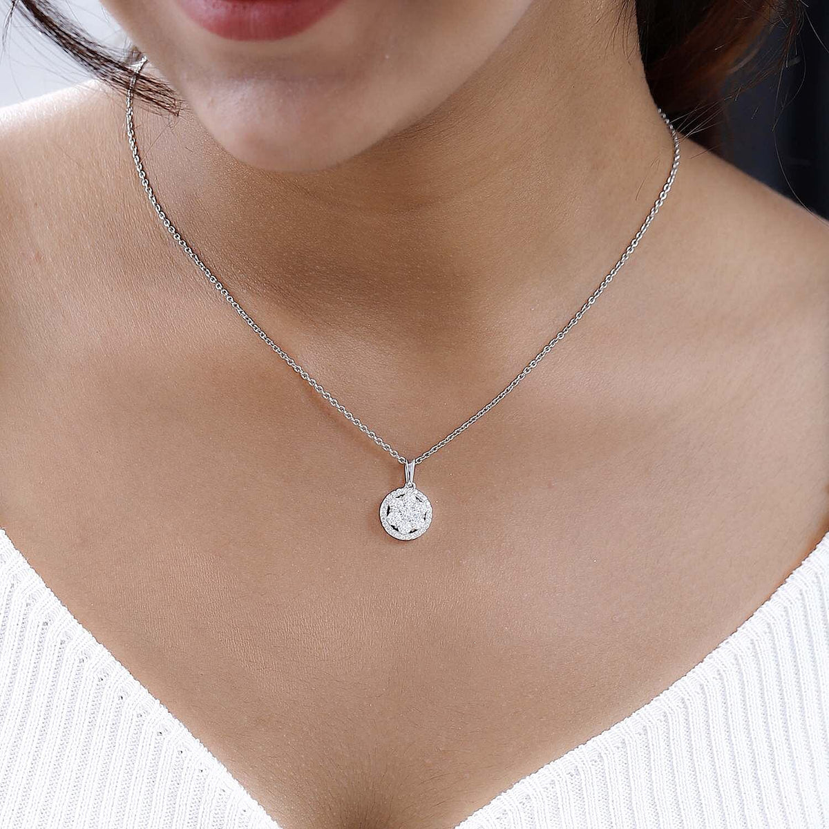 9K White Gold Moissanite Pendant 7560684 1
