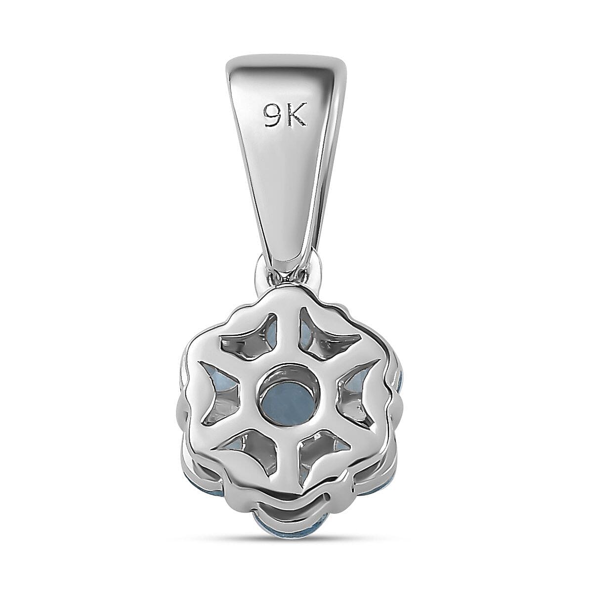 9K White Gold Santamaria Aquamarine Cluster Pendant. 7370586 4