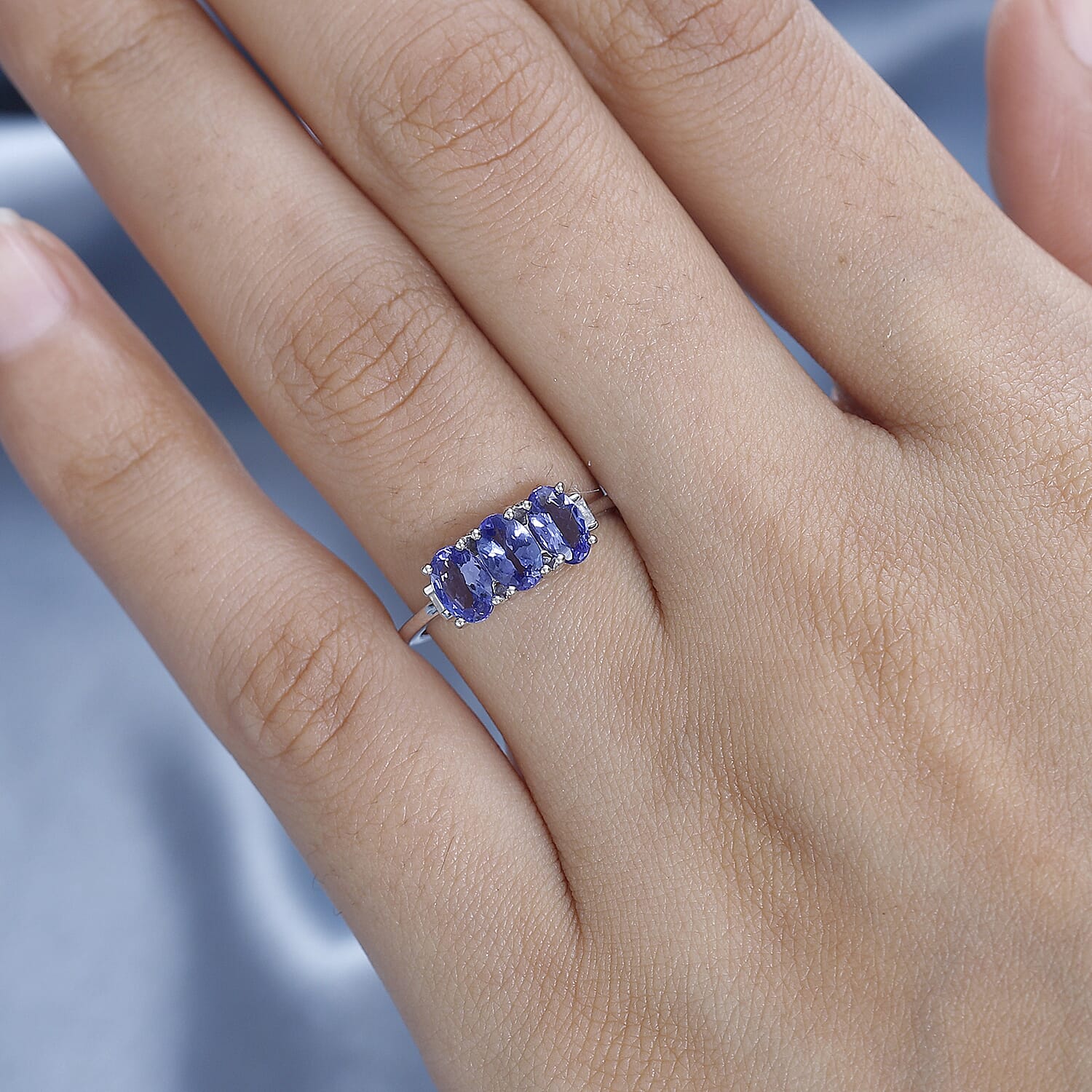 9K White Gold Tanzanite &amp; Diamond Band Ring 1.43 Ct 7649548 2