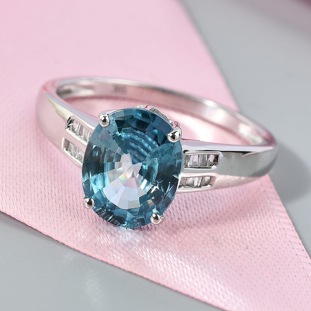 9K White Gold Ratanakiri Blue Zircon and Diamond Ring 4.19 Ct. 7887333 1