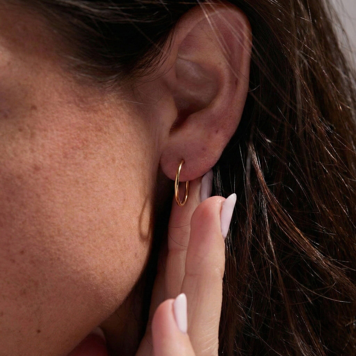 9K Yellow Gold 1.2MM Tube 13MM Sleeper Hoop Earrings 0.32 grams 6092946 2