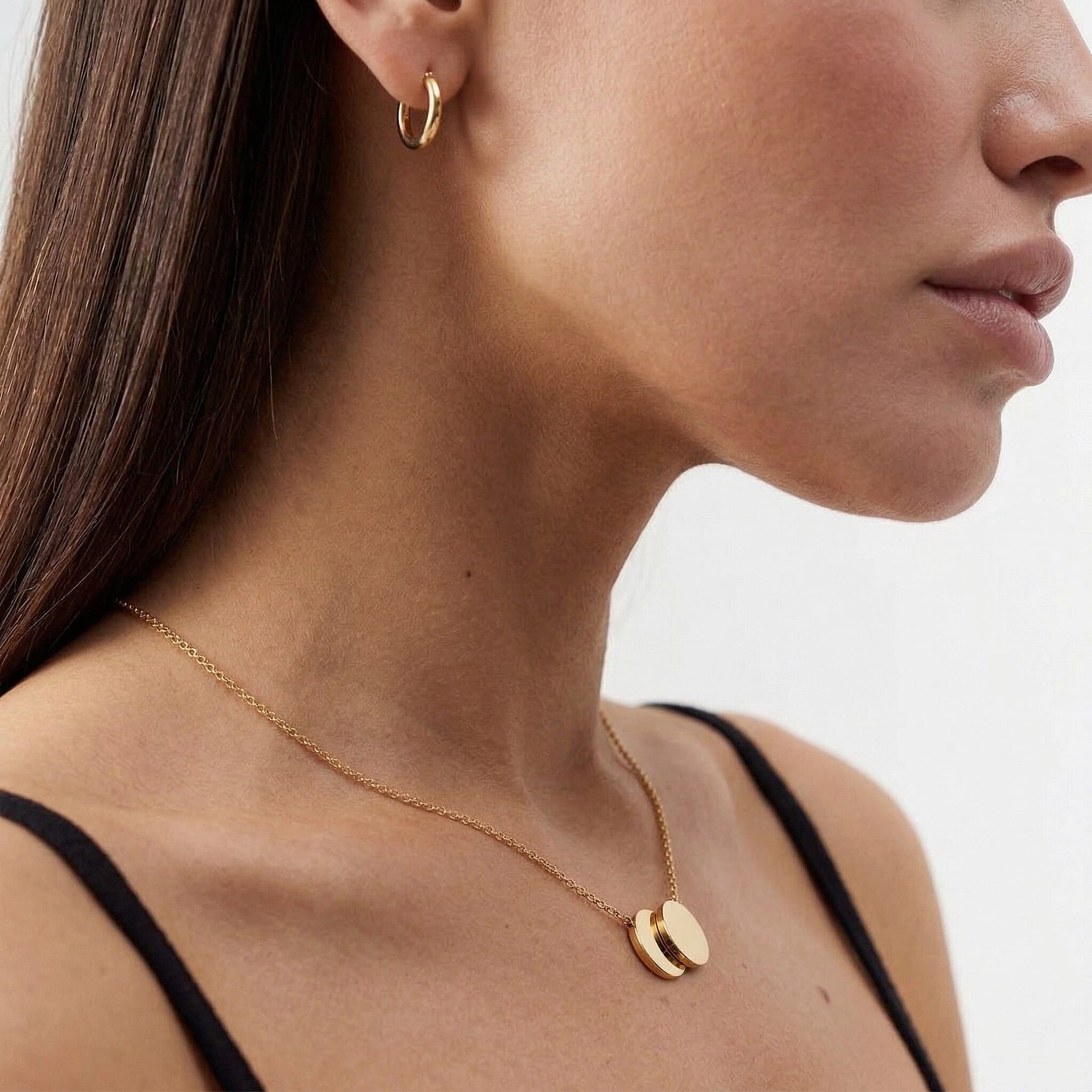 9K Yellow Gold 16.8mm x 10mm Double-Disc Adjustable Necklace 16 Inch to 17 Inch 7426507 2