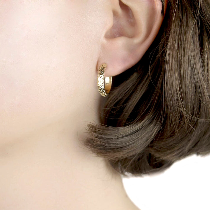 9K Yellow Gold 3.5MM Tube 21MM Diamond Cut Round Creole Hoop Earrings 1.5 grams 6092925 2