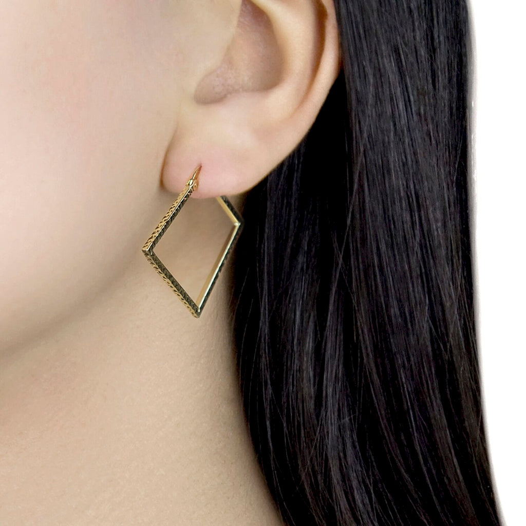 9K Yellow Gold 32MM X 30.5MM Diamond Cut Square Creole Earrings 1.7 grams
