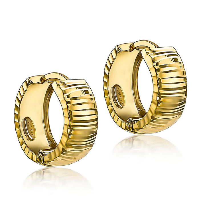 9K Yellow Gold 6mm X 15.5mm Diamond Cut Striated Huggie Creole Earrings 7190112 1