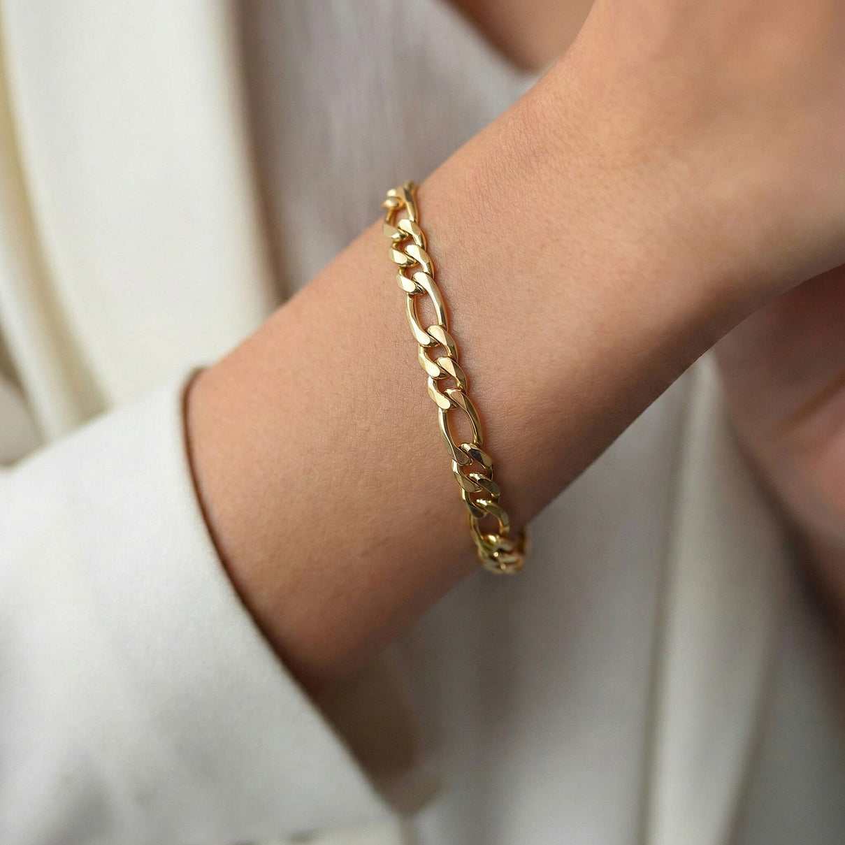9K Yellow Gold 6mm Hollow Diamond Cut Figaro Bracelet 8.2 Inch 7193425 1
