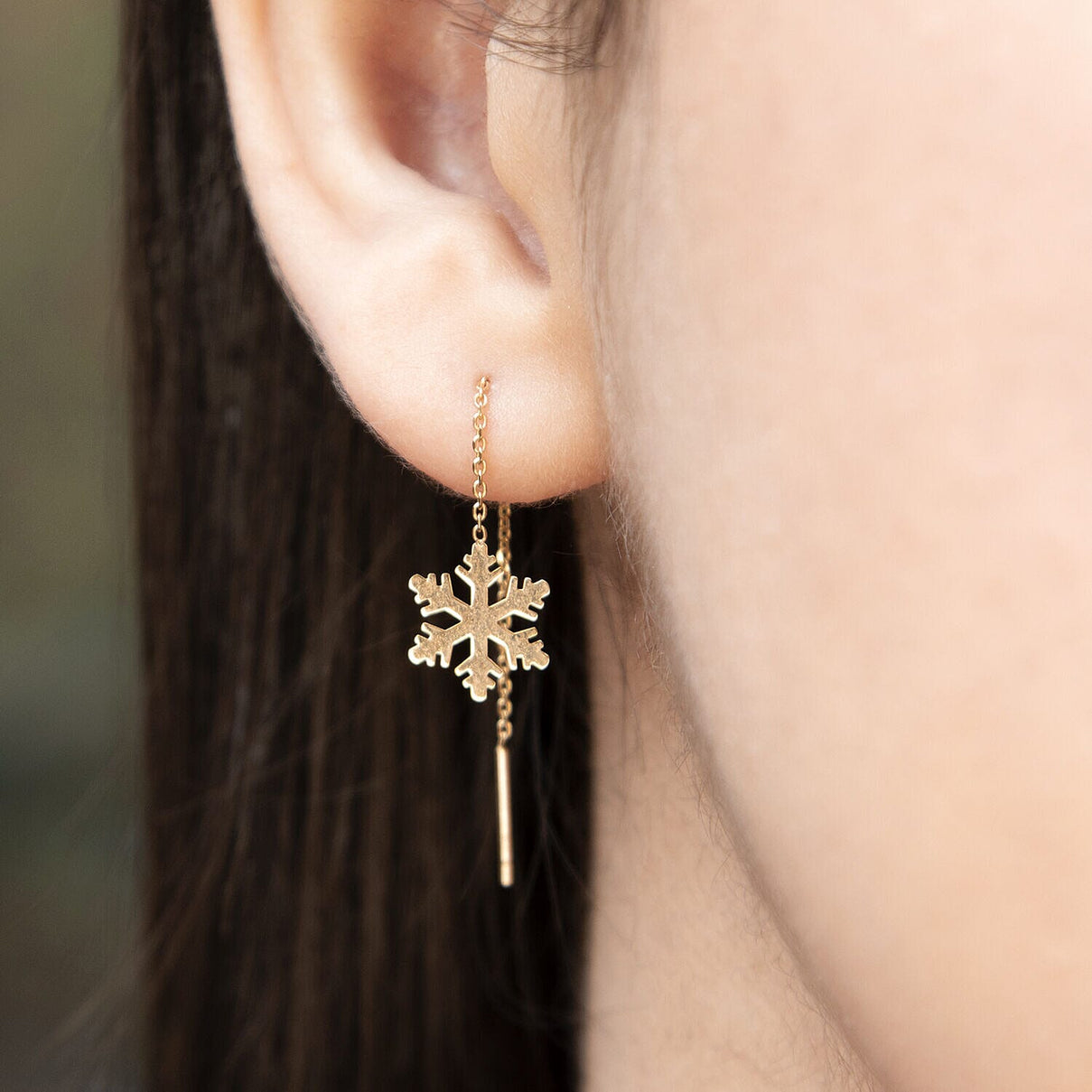9K Yellow Gold 8.5mm X 58.5mm Snowflake Pull Through Chain Earrings 7154573 1