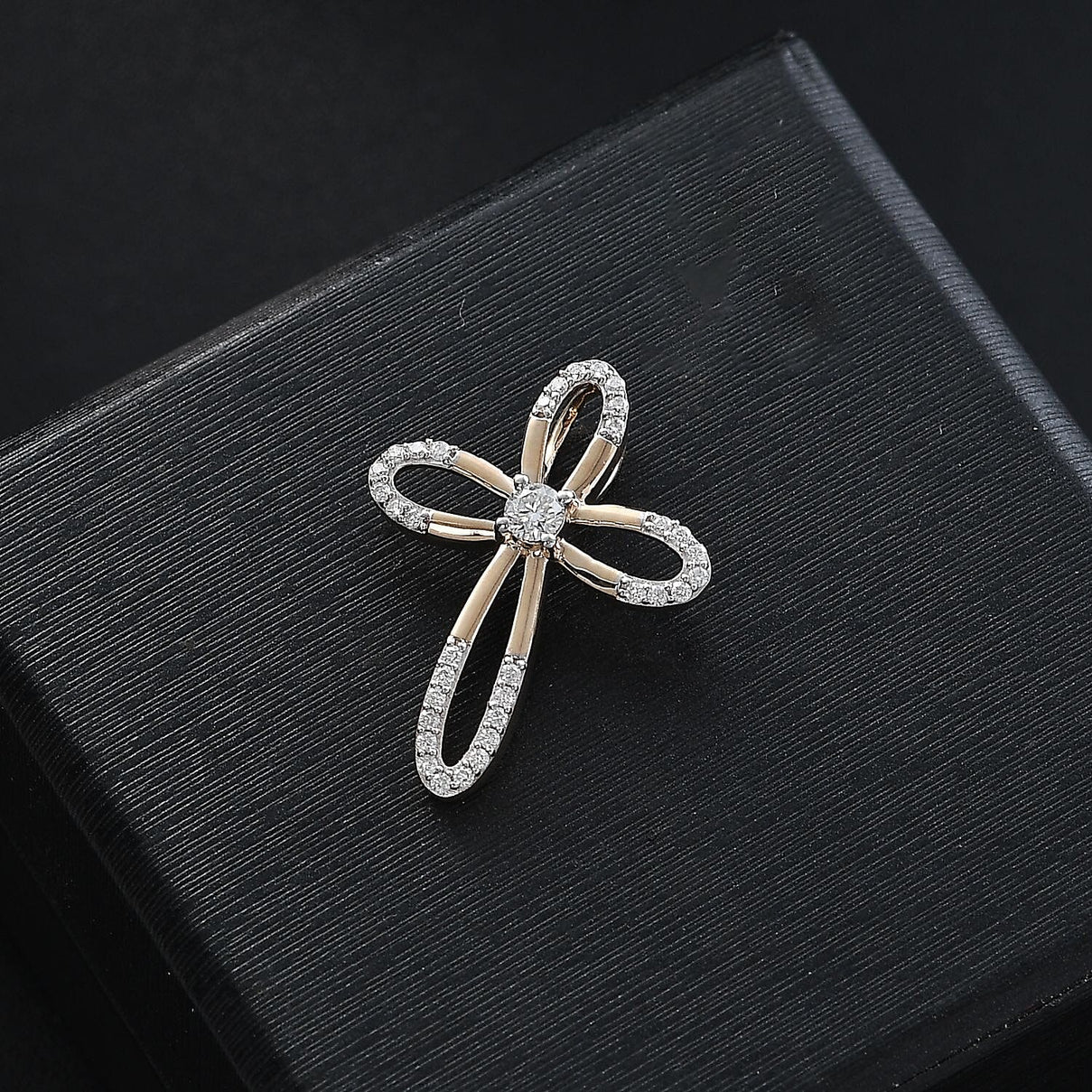 9K Yellow Gold Moissanite Pendant 7986168 2