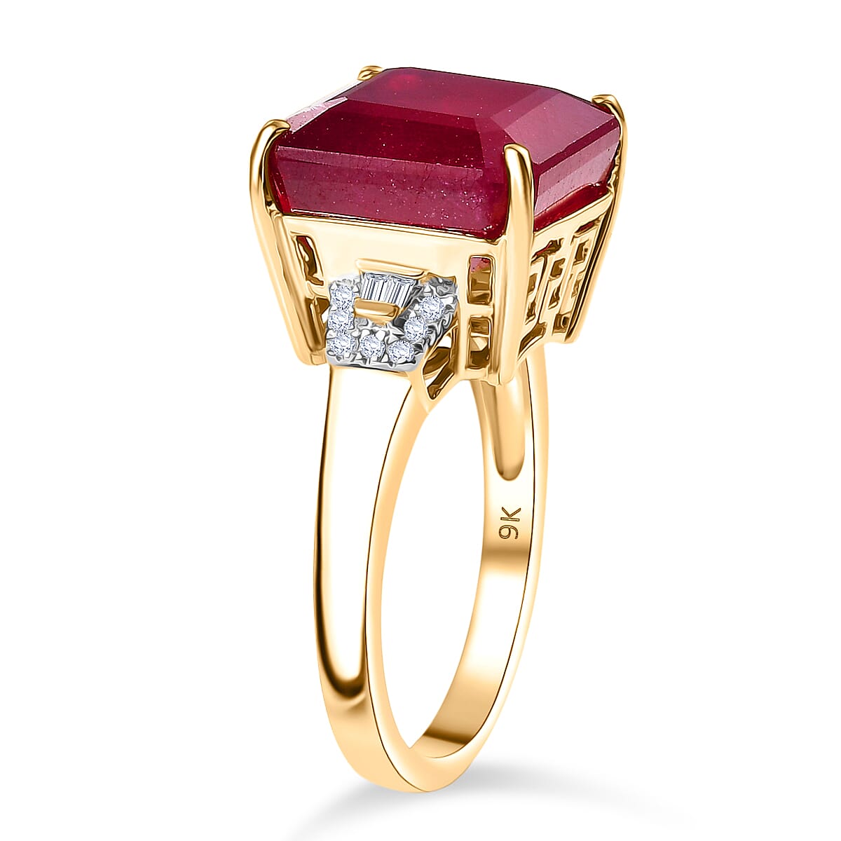 13.6 Ct. Natural African Ruby, White Diamond Ring in 9K Yellow Gold 8251748 4