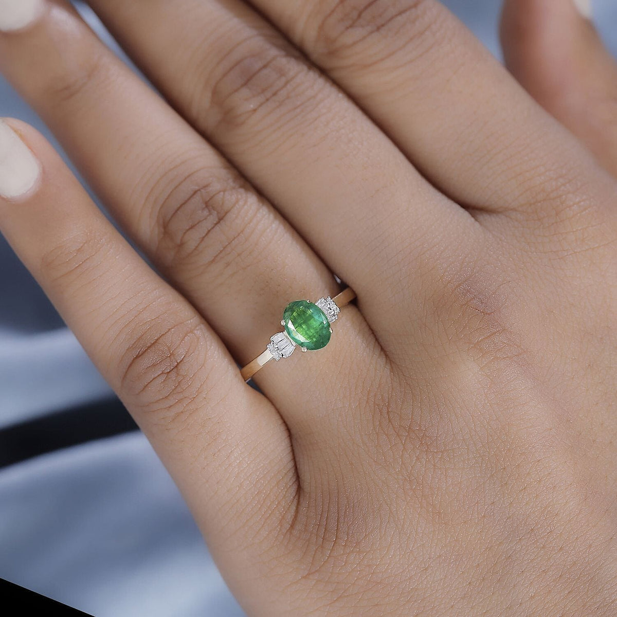 9K Yellow Gold Emerald and White Diamond Ring 7863871 4