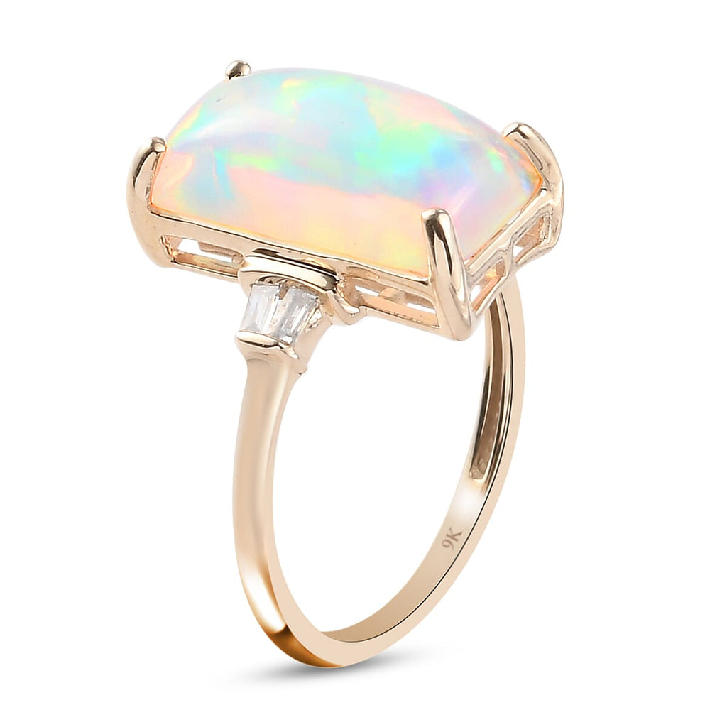 9K Yellow Gold AA Ethiopian Welo Opal and Diamond Ring 3.02 Ct.