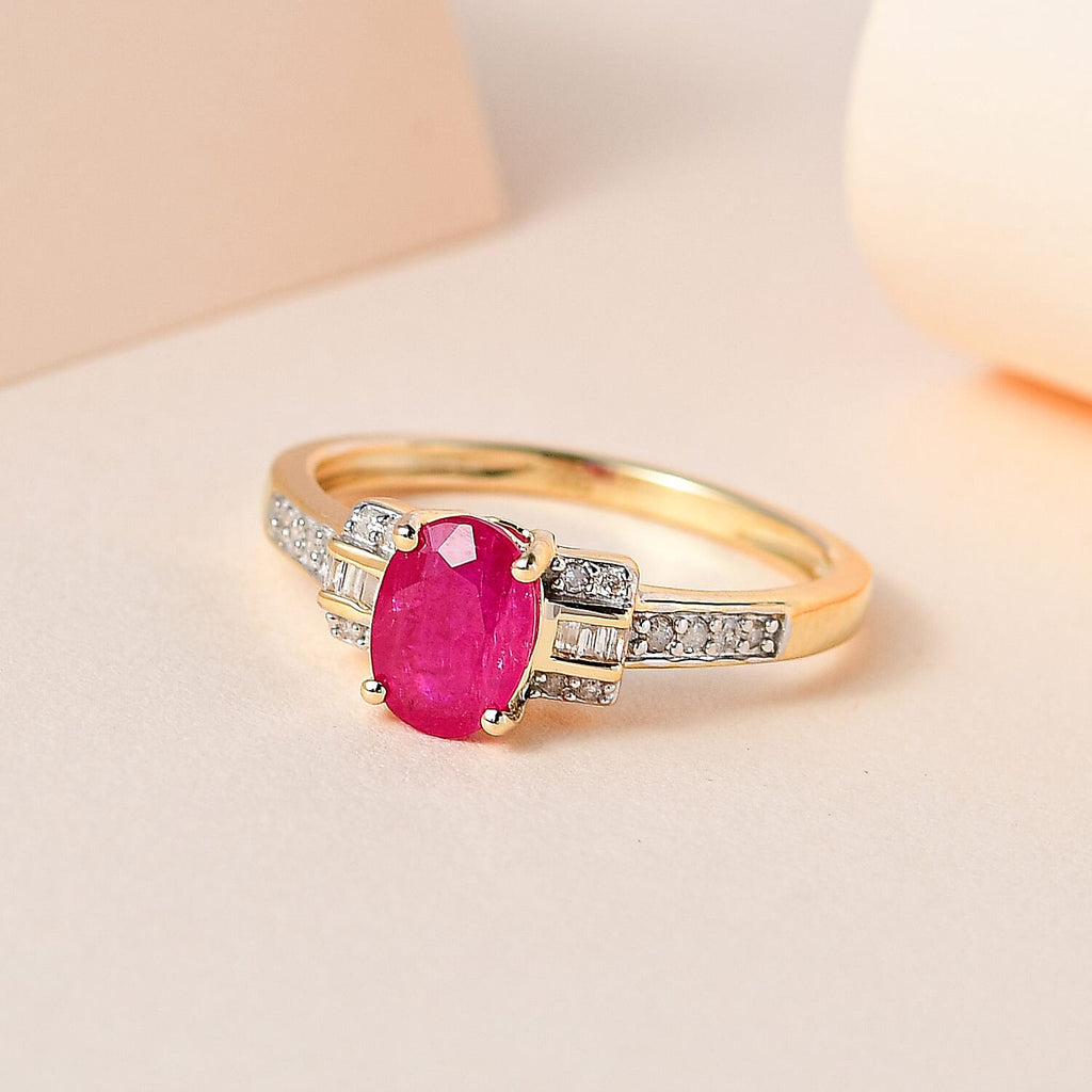 9K Yellow Gold Ruby and Diamond Ring 1.15 Ct