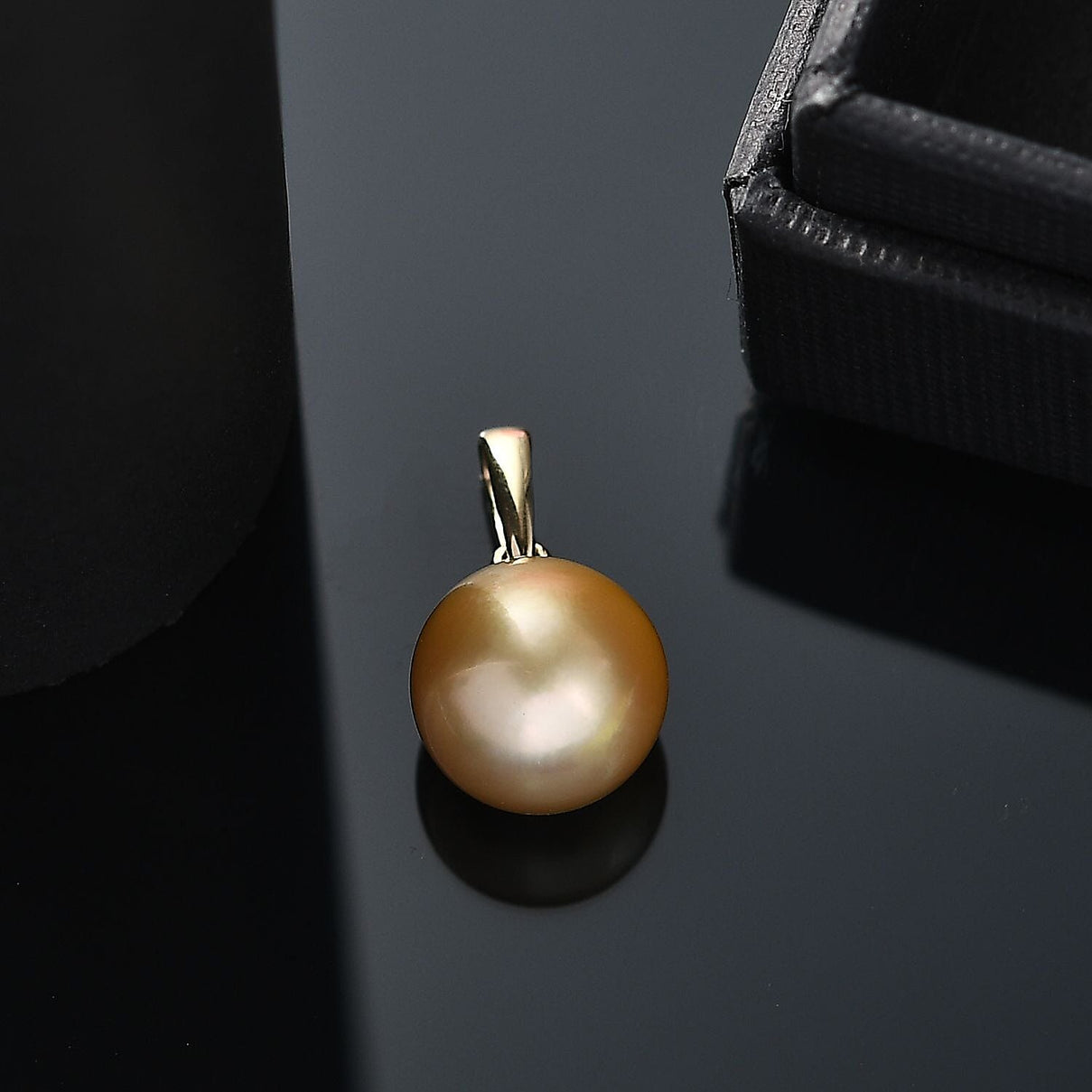 9K Yellow Gold AA South Sea Pearl (8mm-9mm) Pendant 5.59 Ct. 7986959 3