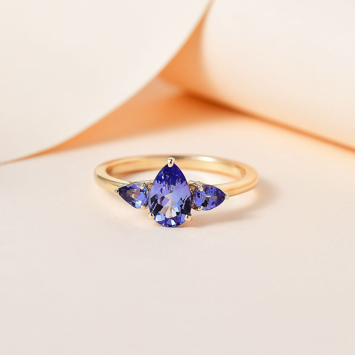 Tanzanite Trilogy Ring in9K Yellow Gold 7670536 1