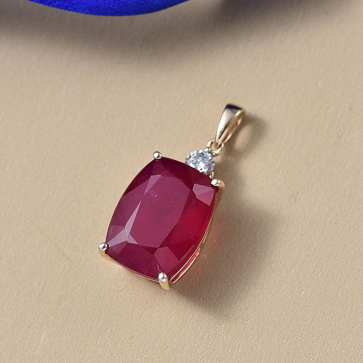 16.7 Ct. AAA Natural Ruby, Lab Grown Diamond Solitaire Pendant in 9K Yellow Gold (SI-GH) 8287848 2