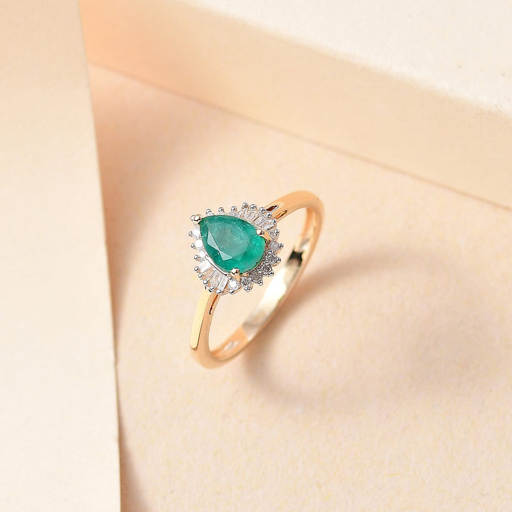 9K Yellow Gold AAA Emerald & Diamond Ring