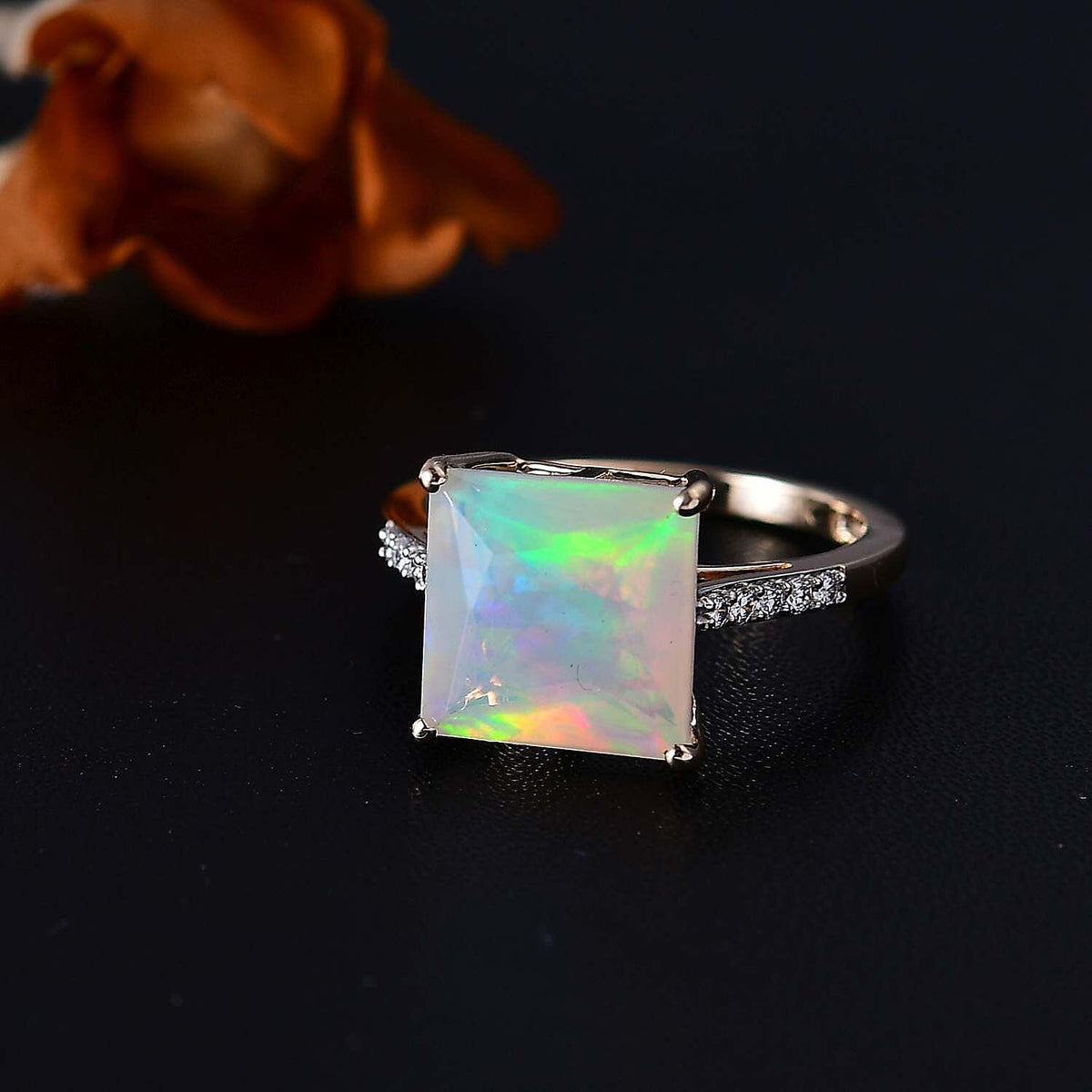 9K Yellow Gold AAA Ethiopian Opal and Lab Grown Diamond VS-EF Ring 2.92 Ct 7933580 2
