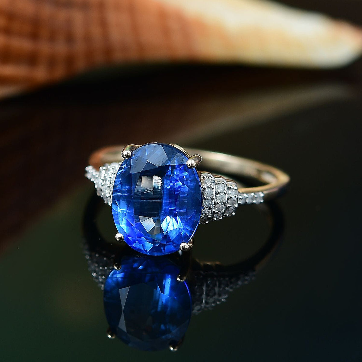 Collectors Dream - 9K Yellow Gold AAA Natural Kashmir Kyanite (4.65Ct) &amp; Natural White Diamond Ring 4.77 Ct. 8039935 2