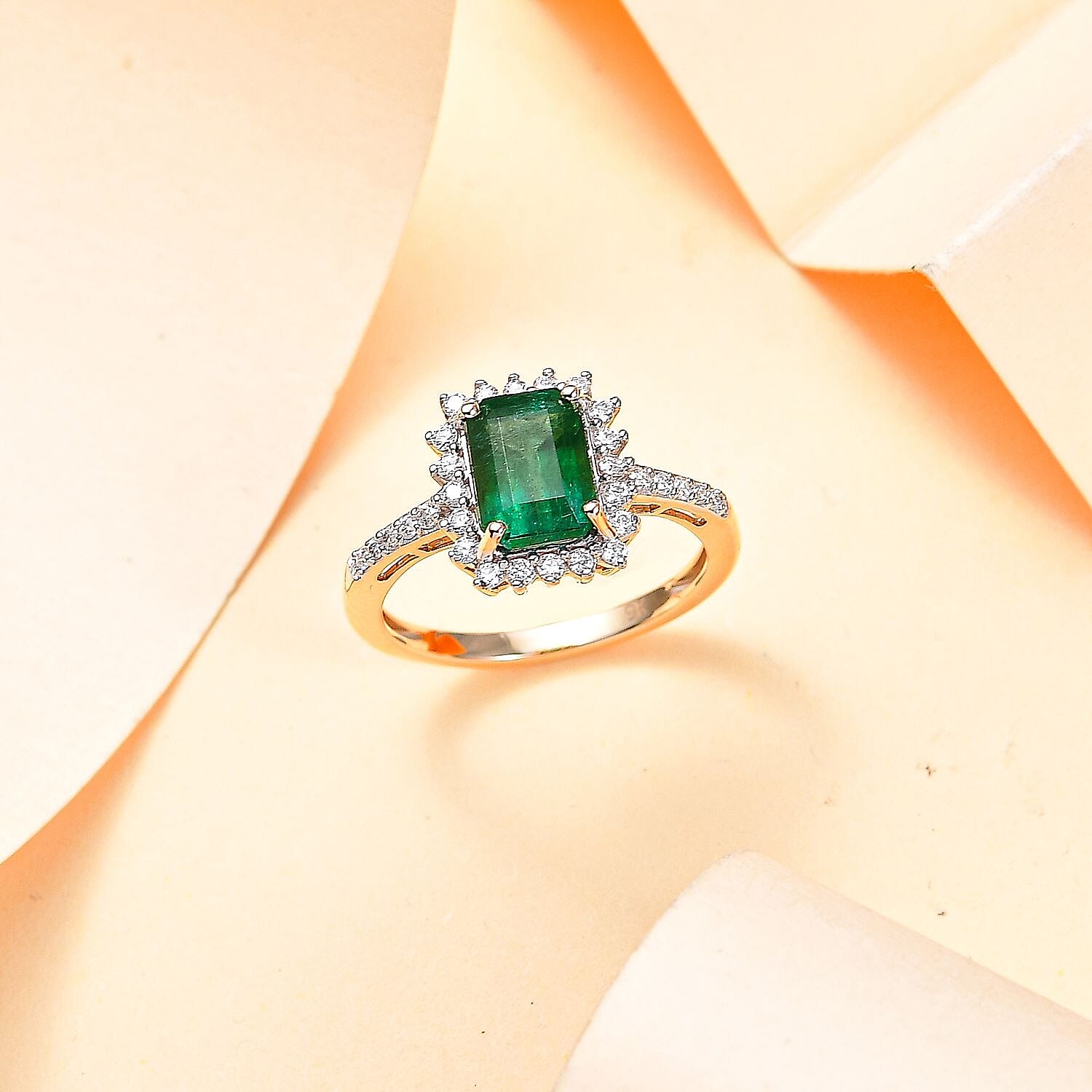 Gemfields AAA Emerald and Moissanite Halo Ring in 9K Yellow Gold, 2.02 ct 7863086 2
