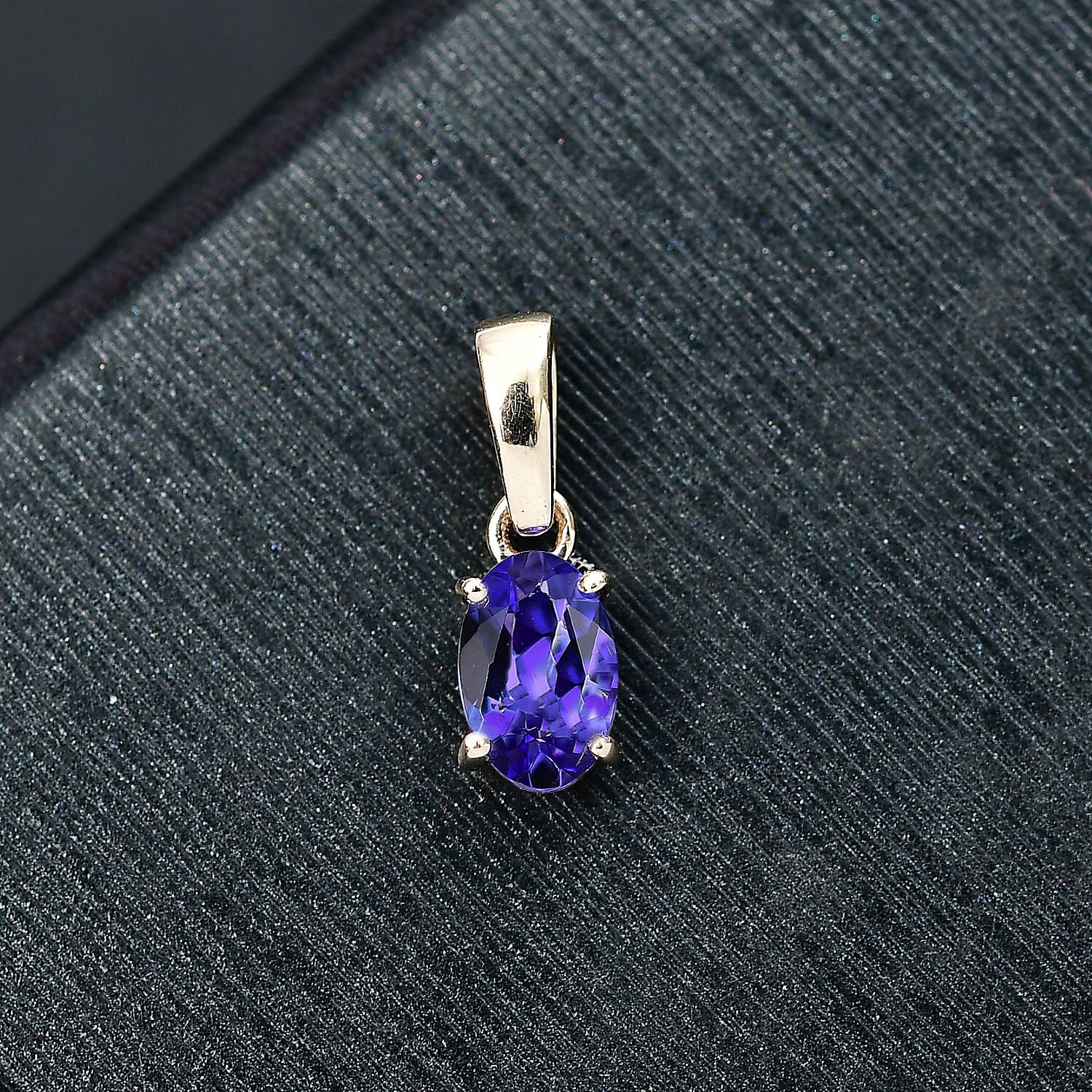 9K Yellow Gold AAA Tanzanite Oval-Cut Solitaire Pendant 8036851 2
