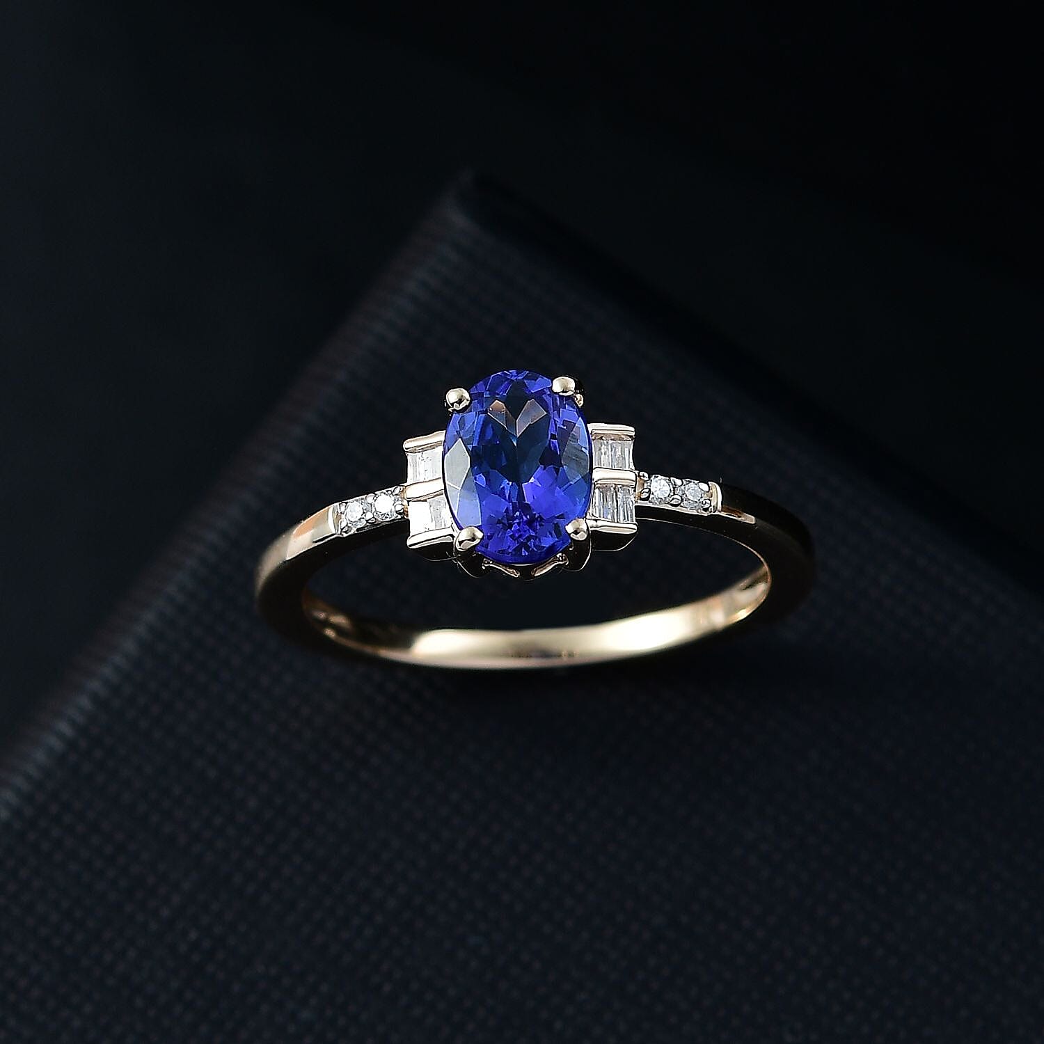 AAA Tanzanite and White Diamond Ring in 9K Yellow Gold 7994760 1